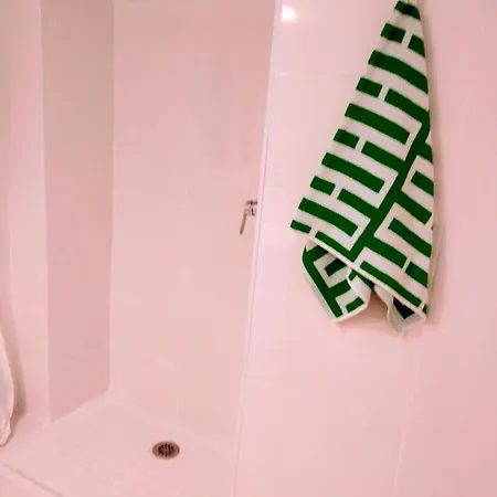 Valencian Dreams Of The Proletariat Appartement
